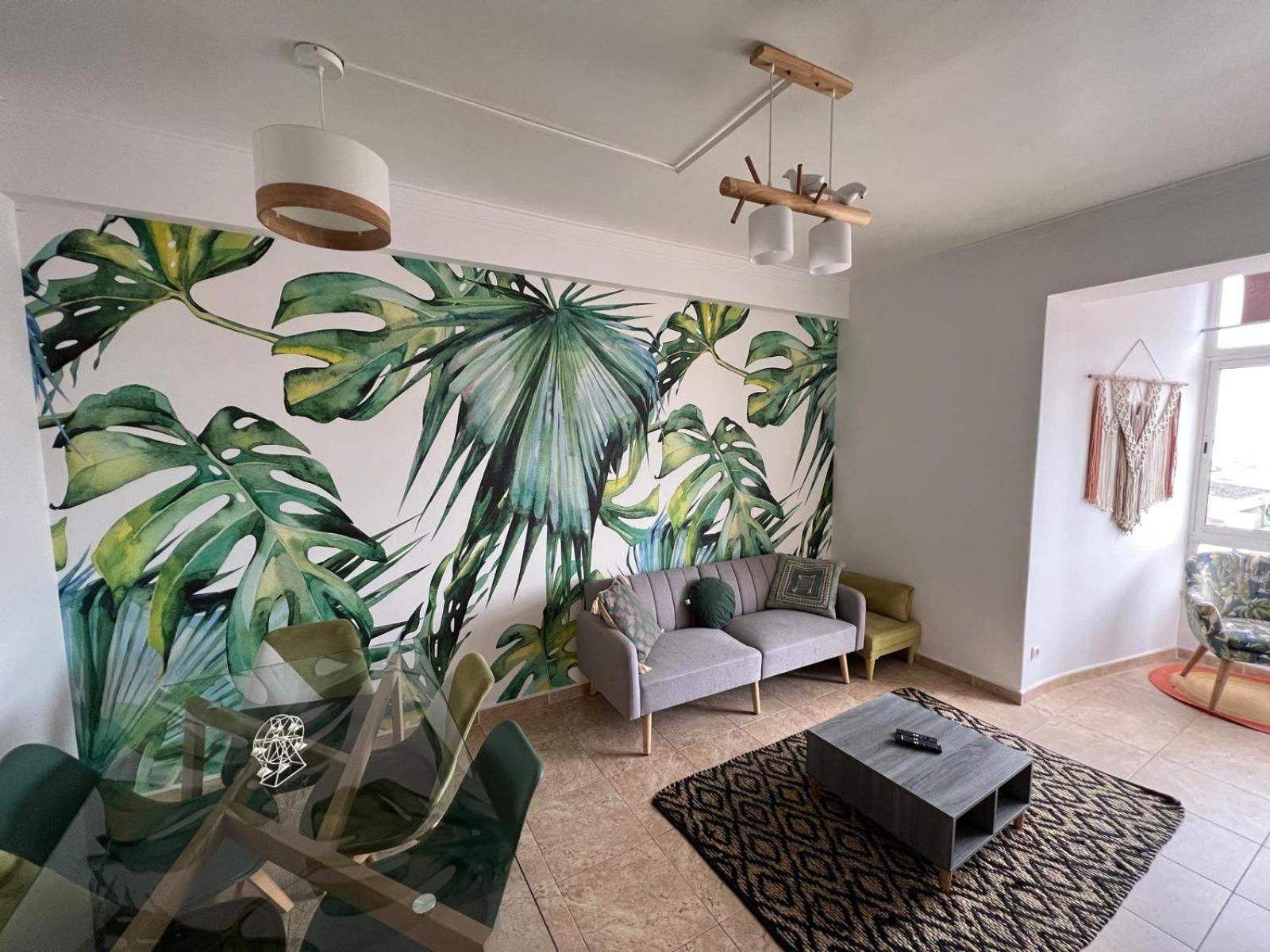 Cozy Apartment In Central Almada W Swing Chairs Exterior photo